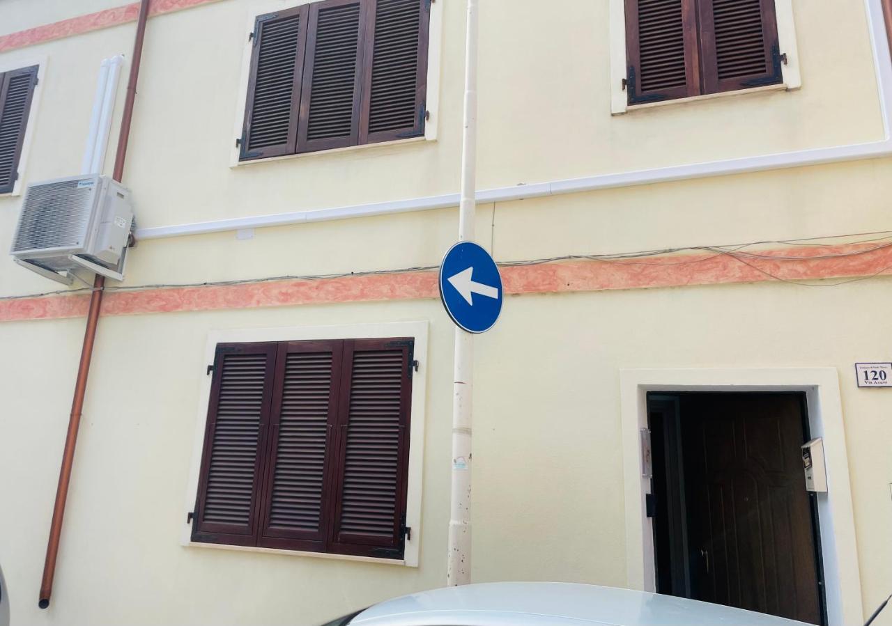 Homesweethome Porto Torres Esterno foto